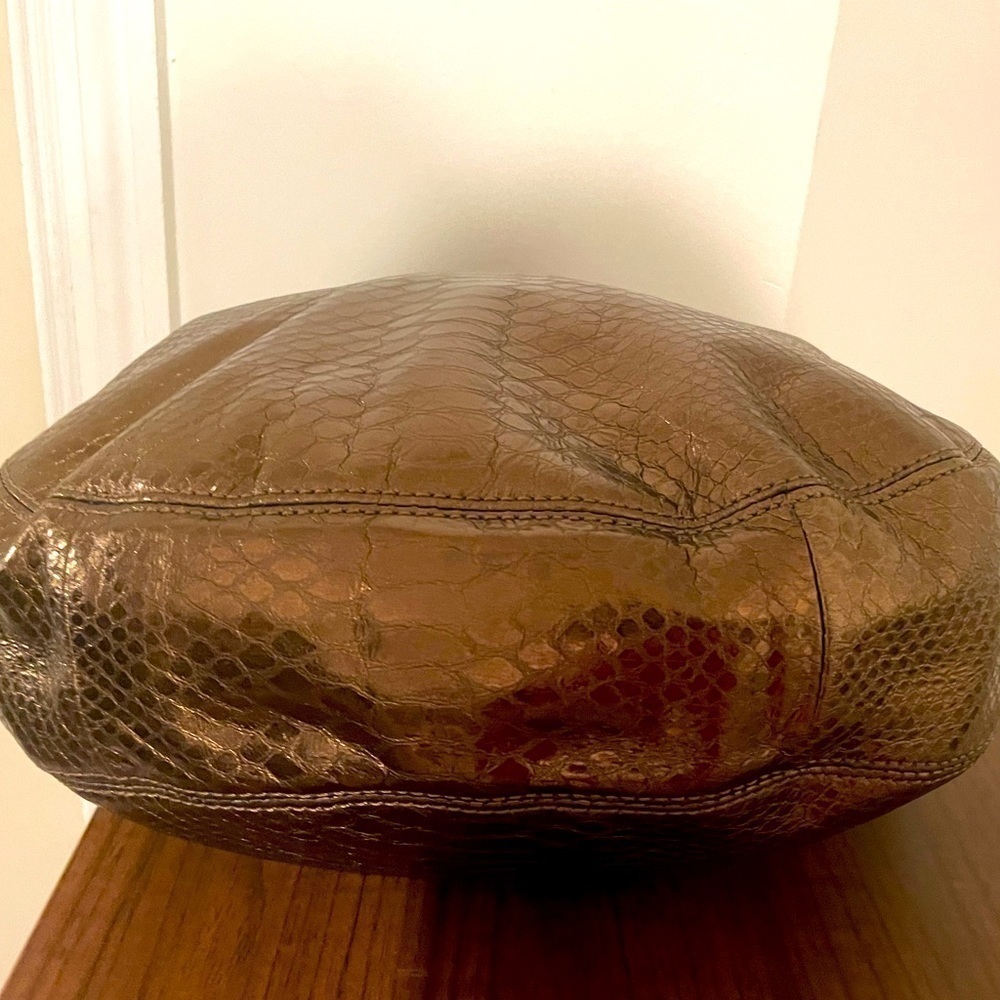 NWT Michael Michael Kors Metallic Snake Effect Leather Lillie Hobo - Picture 8 of 11
